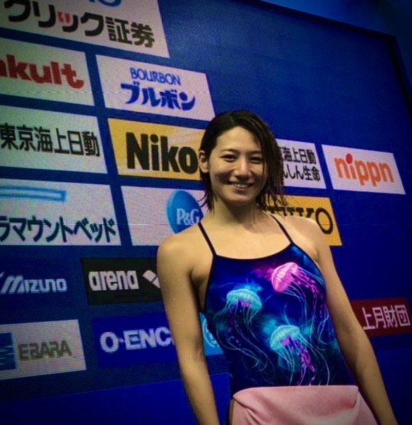 大会会場でFUNKITAの水着を着た選手
